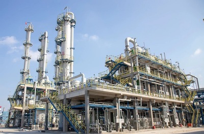 創(chuàng)新突破，自主自強(qiáng)——我國首個(gè)丁二烯法己二腈工業(yè)化項(xiàng)目投產(chǎn)引領(lǐng)產(chǎn)業(yè)升級(jí)